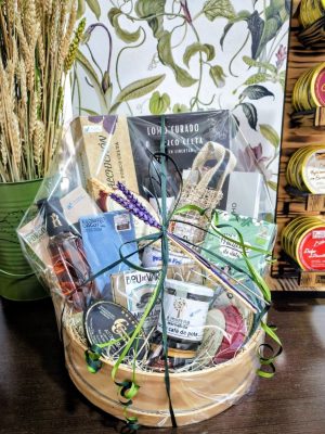 CESTA REGALO PERSONALIZADA