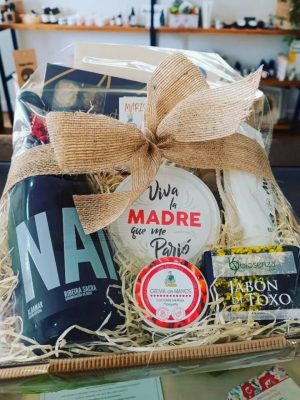 CESTA REGALO PERSONALIZADA