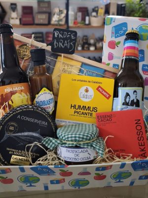 CESTA REGALO PERSONALIZADA