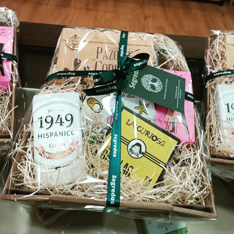 Segredos productos gourmet galegos cesta regalo 24
