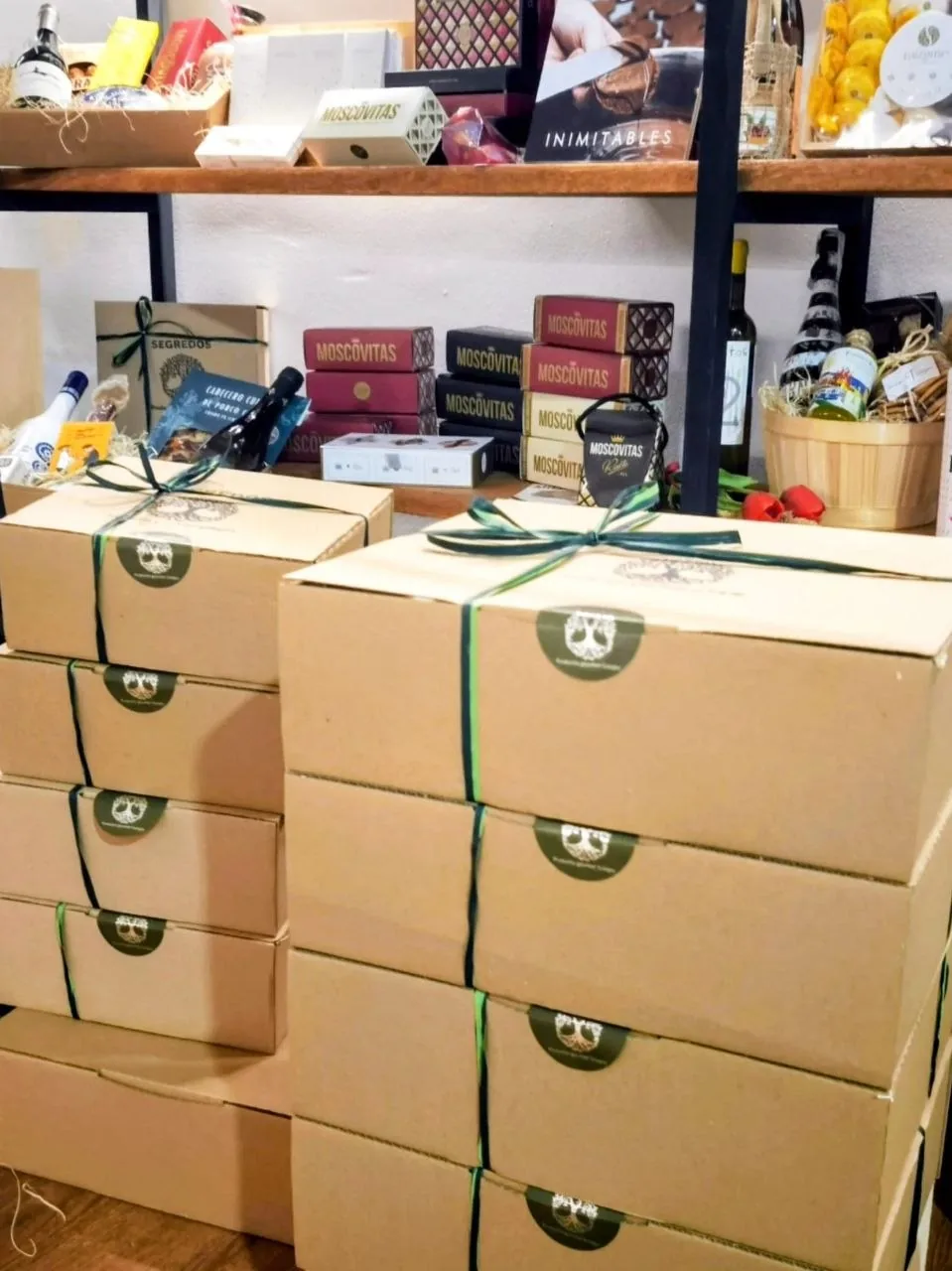 cesta regalo empresa vermut conservas ar de arte gallego