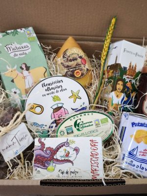 CESTA REGALO PERSONALIZADA