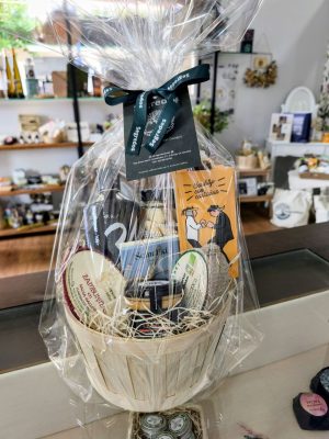 CESTA REGALO PERSONALIZADA