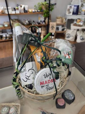 CESTA REGALO PERSONALIZADA