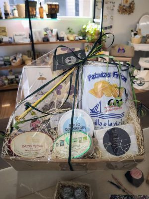 CESTA REGALO PERSONALIZADA