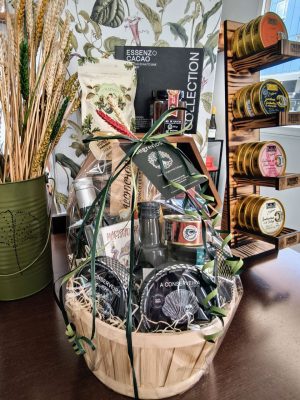 CESTA REGALO PERSONALIZADA