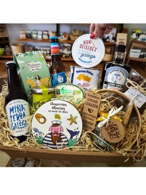 CESTA REGALO PERSONALIZADA